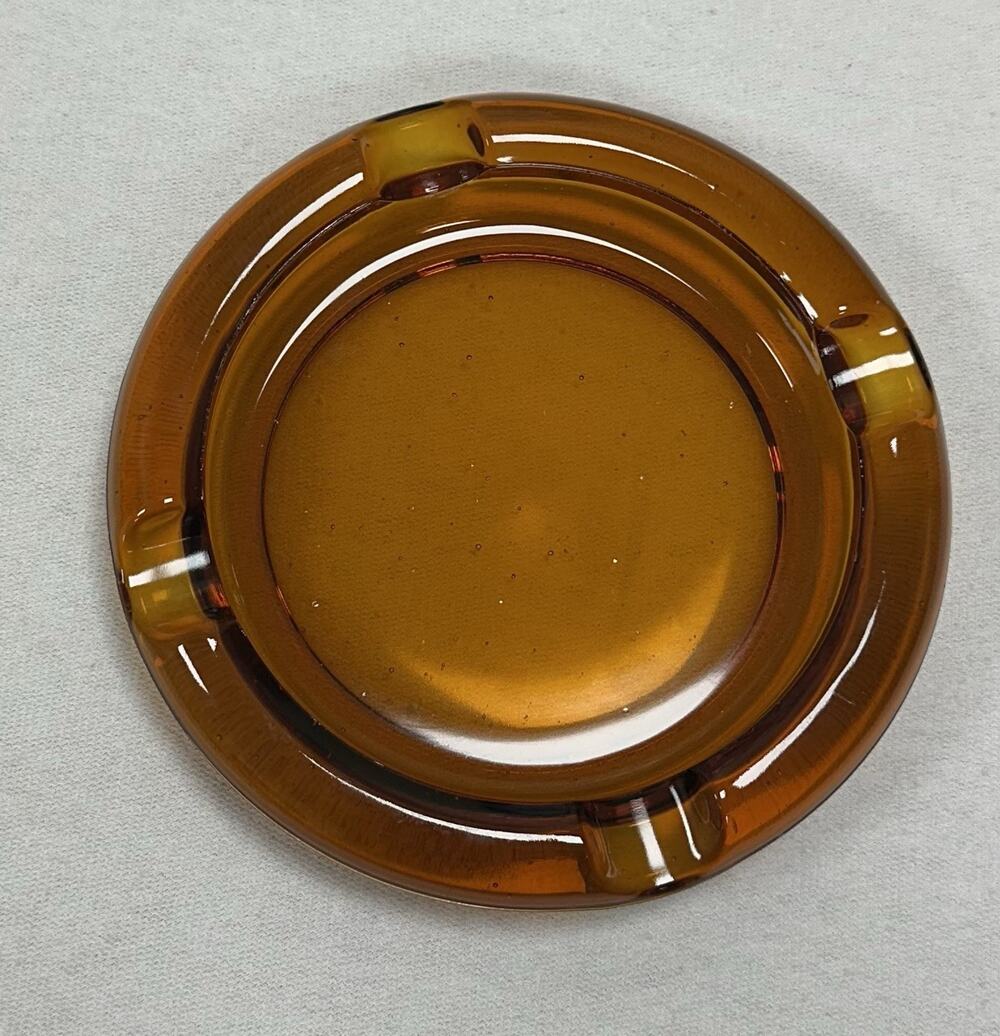 VTG Mid Century Amber Glass Round Ashtray 8" Heavy Cigar Cigarette MCM 4 Slot
